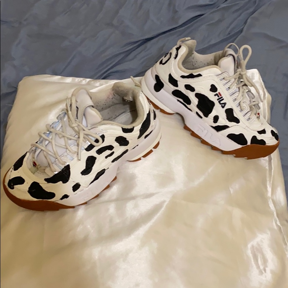 Cow printed filas!